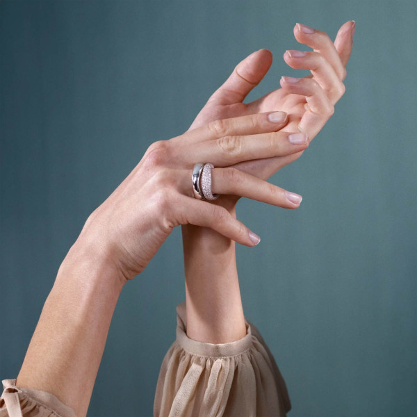 Ole Lynggaard Copenhagen Love Ring 4 mit Diamant-Pavé (Ref: A1344-512)