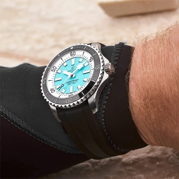 Breitling Superocean Automatic 44 (Ref: A17376211L2S1)