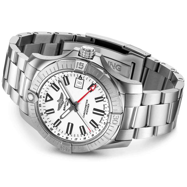 Breitling Avenger Automatic GMT 43 (Ref: A32397101A1A1)
