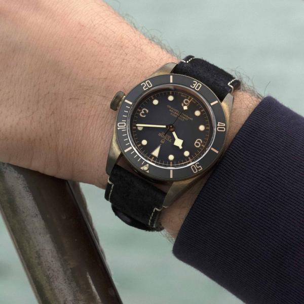 TUDOR Black Bay Bronze (Ref: M79250BA-0001)