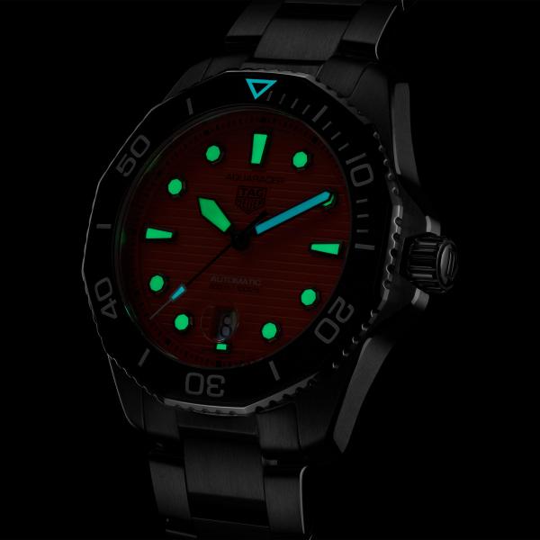 TAG Heuer TAG HEUER AQUARACER PROFESSIONAL 300 ORANGE DIVER (Ref: WBP201F.BA0632)