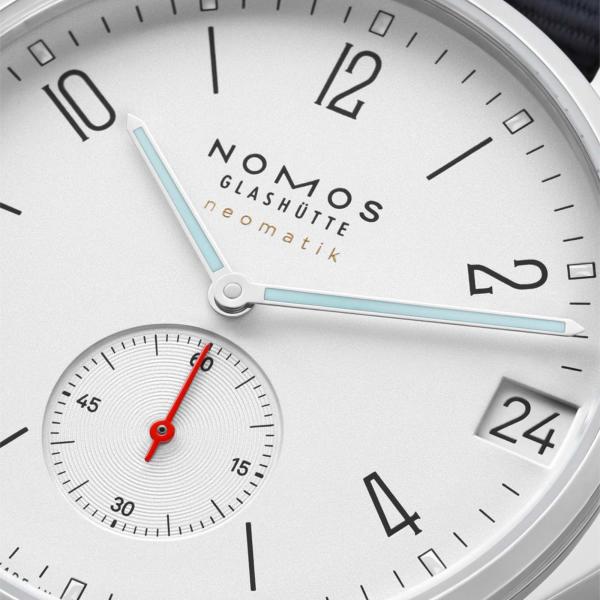 NOMOS Glashütte Ahoi Neomatik 38 Datum (Ref: 525)