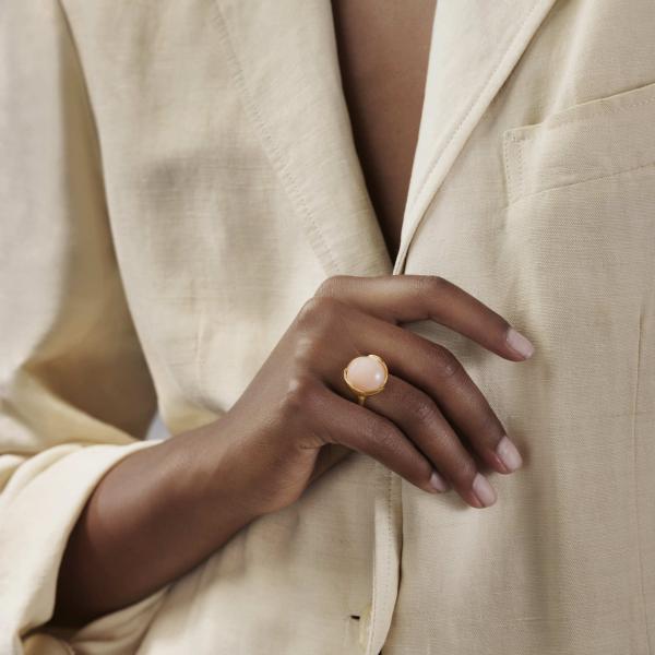 Ole Lynggaard Copenhagen Lotus Ring (Ref: A2755-402)
