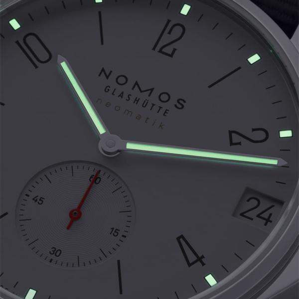 NOMOS Glashütte Ahoi Neomatik 38 Datum (Ref: 525)