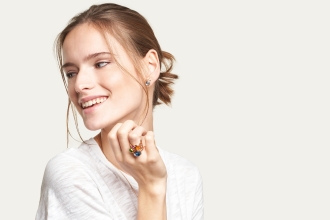 2022 Tamara Comolli Kollektionskachel Bouton quer