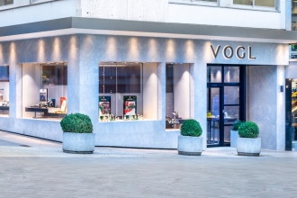 oJ Vogl Geschäft aktuell Portrait