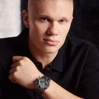1x1 SuperChronomat B01 44 EB0136251M1S1 Erling Haaland RVB