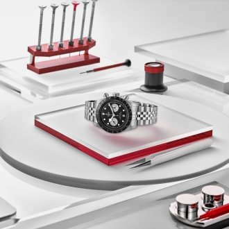 TUDOR NP25 BLACK BAY CHRONO LIFESTYLE-3