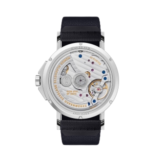 2 1 NOMOSGlashuette 0525 Ahoi neomatik 38 date 1080x1350px