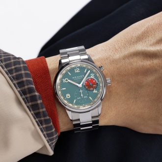 10 NOMOSGlashuette 0790 S4 Club Sport neomatik Worldtimer Glacier 2362x3543px