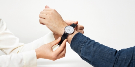 Nomos_Mega Menu_Geschenkefinder Uhr_Mobil