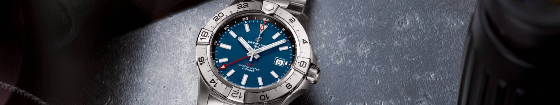 2023_Breitling_Avenger_Auto GMT_Banner_Desktop