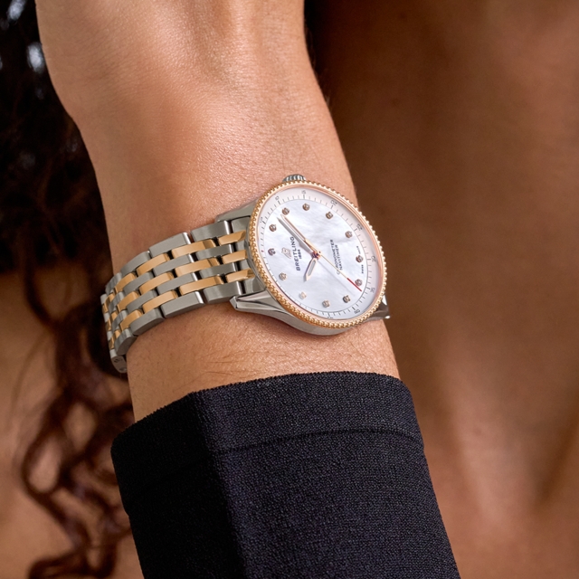 2023_Breitling_Kachel Navitimer32_1