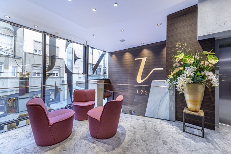 2024_POS_HS16+18_Uhrenwelt_Kachel_6