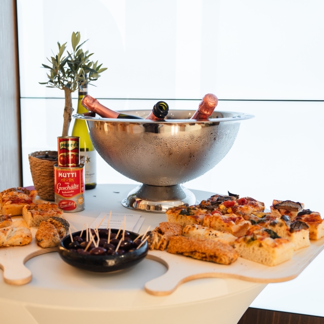 2024_Events_Cocktailabend_Kachel_10