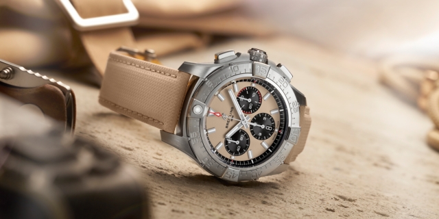 2023_Breitling_Avenger_Chrono 44_Banner_Mobil