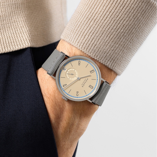 2024 Nomos Tangente 38 Datum Ariel Kachel
