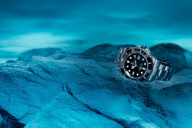 brand-centre-sea-dweller-m126600-0002_banner-generator_1080x720