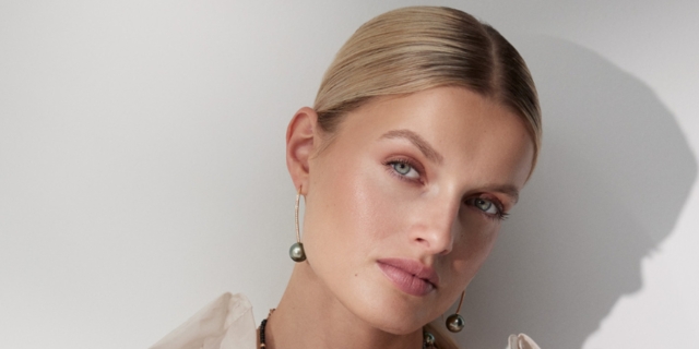 2023_Gellner_Banner_Ohrschmuck_Mobil 2023_Gellner_Banner_Ohrschmuck_Mobil