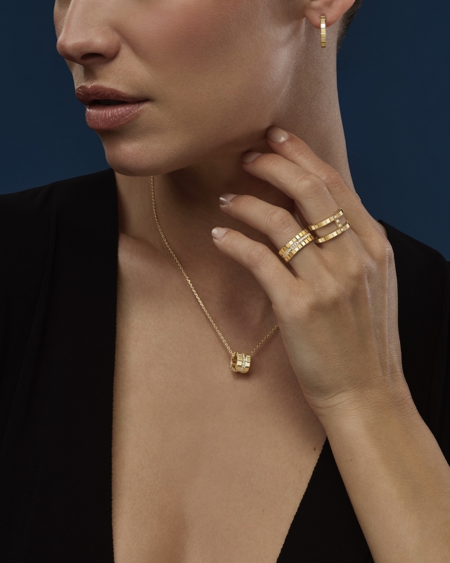 @827005-0040 @827006-0010 797005-0003 837702-0006 40 square