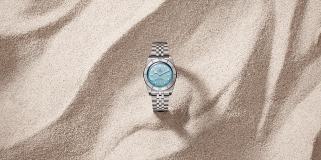TUDOR_NP25_BlackBay54_LagoonBlue_Lifestyle_3 (1) TUDOR_NP25_BlackBay54_LagoonBlue_Lifestyle_3 (1)